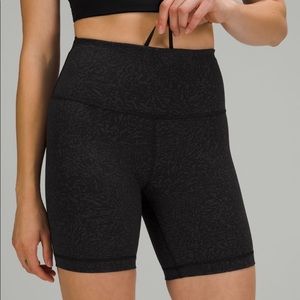 Wunder Train High-rise Short 6”